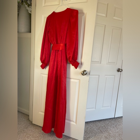 RedDress Boutique XS NEW maxi dress, wrap top slit on the skirt. Christmas Dress - Picture 7 of 9
